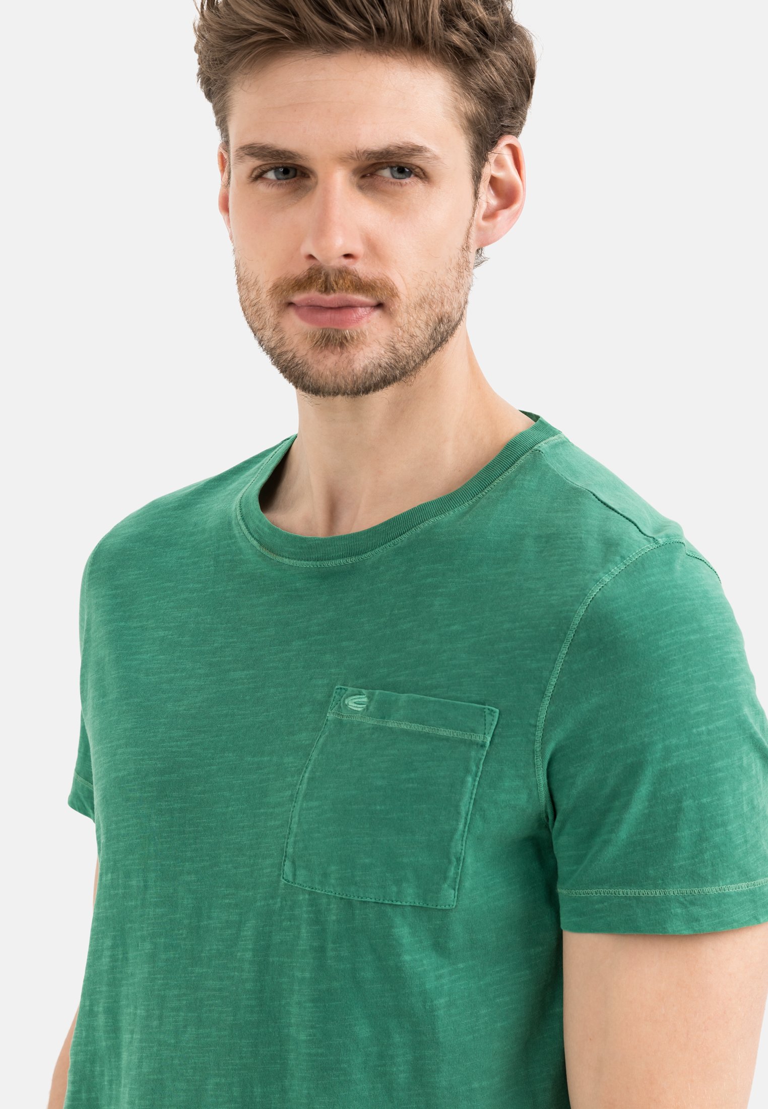 Basic T-shirt with chest pocket in organic cotton - Colour: Dark Green
