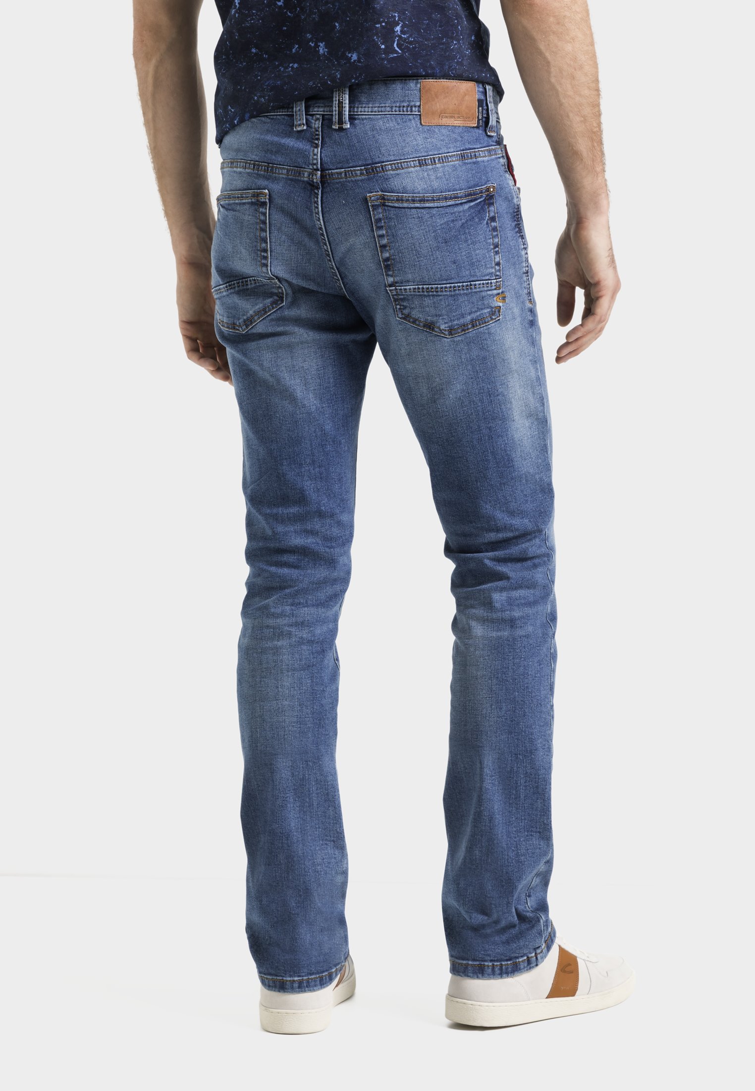 Regular fit organic cotton jeans | Light Blue | 30/32 | 488445-9Z54-41 ...